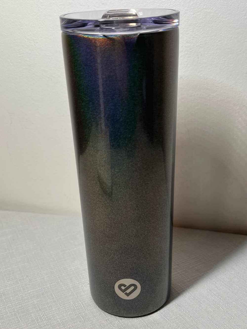 New SILVER ICING double insulated mug. 
Metallic Iridescent with Lid & Straw